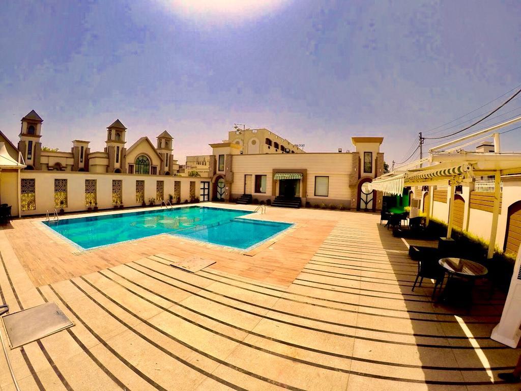 Hotel Sepal Батгінда Екстер'єр фото