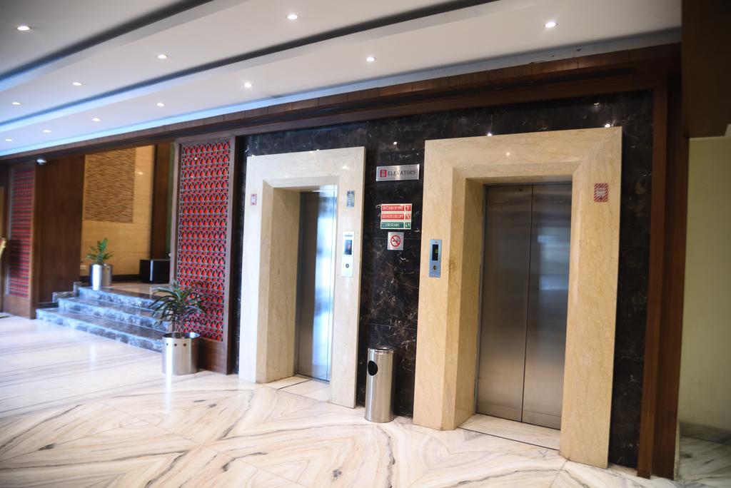 Hotel Sepal Батгінда Екстер'єр фото